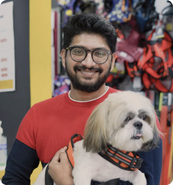 Pets bring happiness to every home. Pets bring happiness to every home.